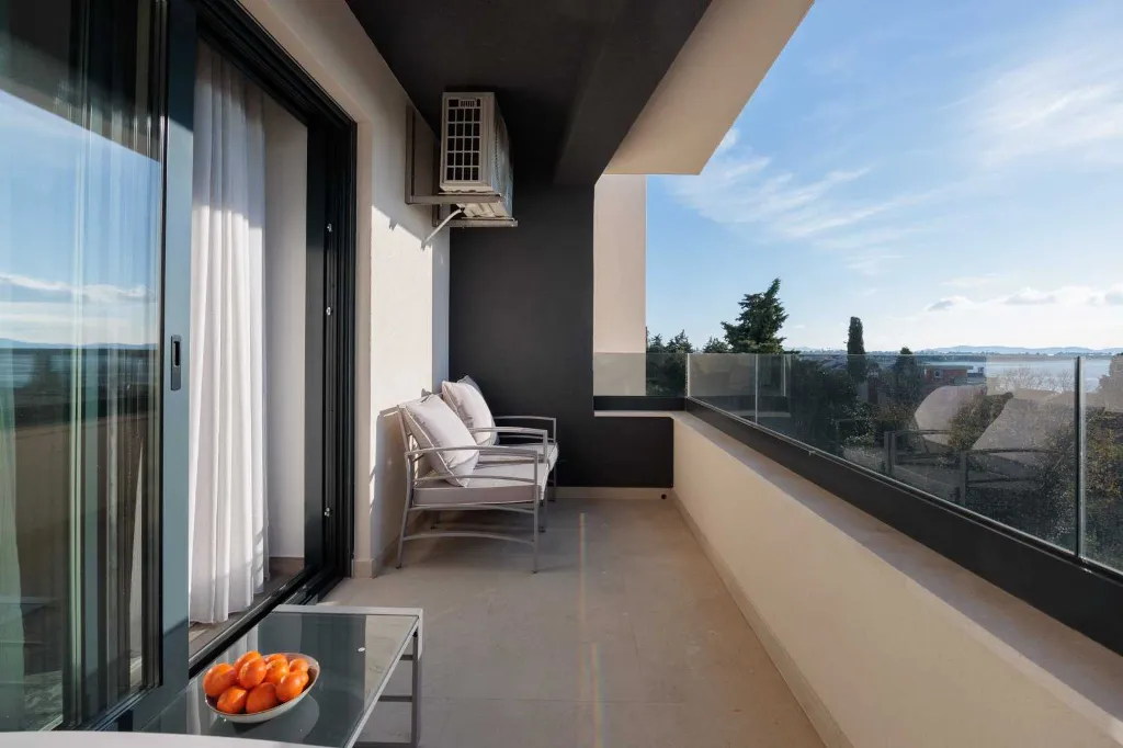 Zadar Diklo Sea-View Apartment for Up to 4
