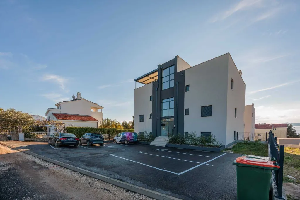 Zadar Diklo Sea-View Apartment for Up to 4