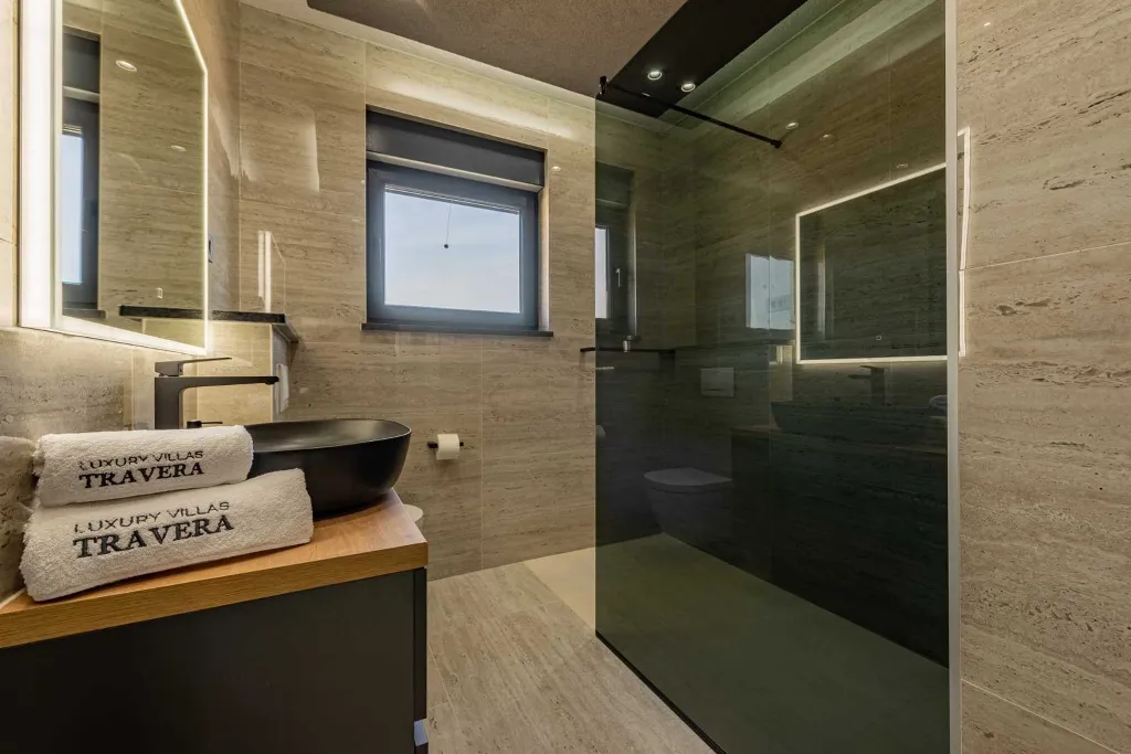 Privlaka Villa for 10 with Heated Pool & Terrace