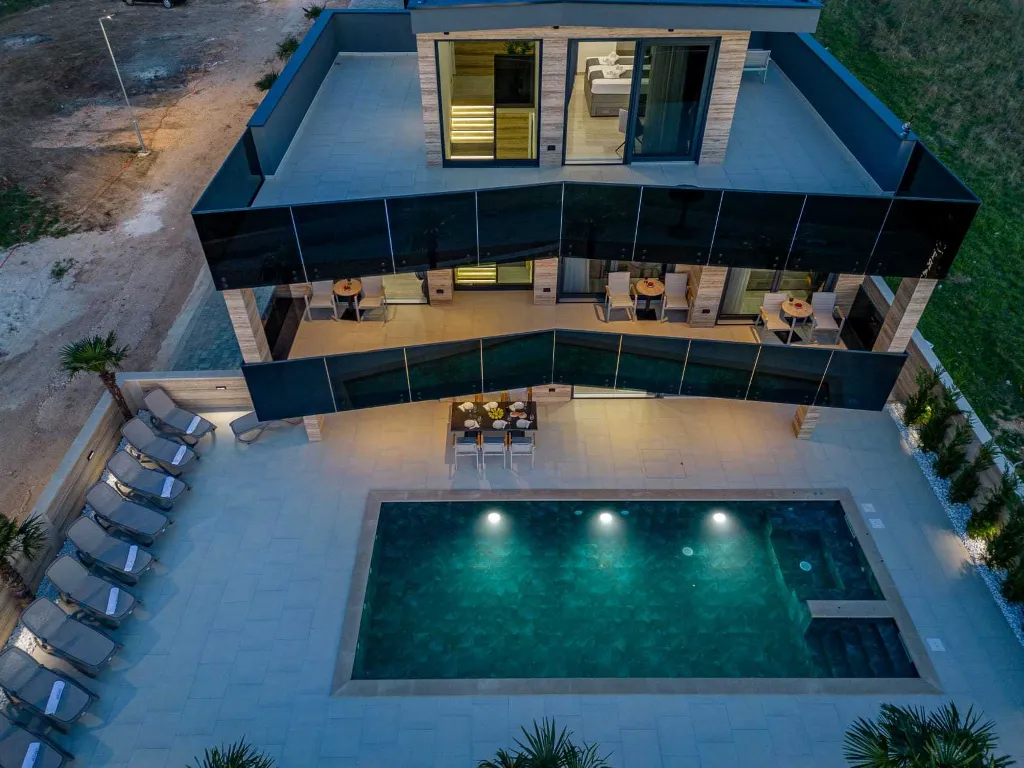 Privlaka Villa for 10 with Heated Pool & Terrace