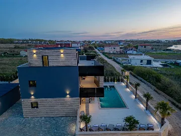 Modern 5-Bedroom Villa in Privlaka for 10 Guests