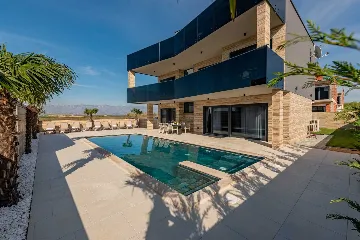 Modern 5-Bedroom Villa in Privlaka for 10 Guests