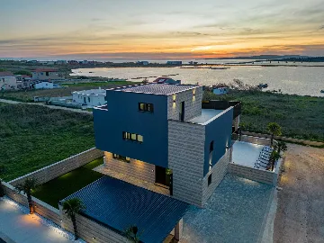 Modern 5-Bedroom Villa in Privlaka for 10 Guests