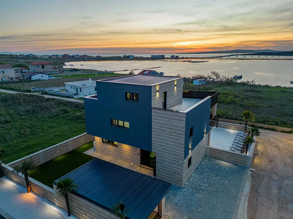 Modern 5-Bedroom Villa in Privlaka for 10 Guests