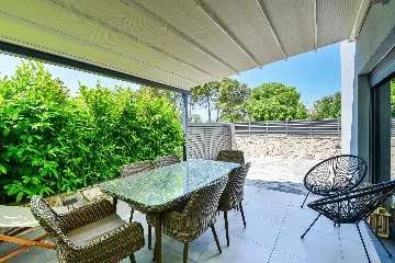 4-Bedroom Villa in Vodice for Up to 10 Guests