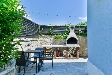 4-Bedroom Villa in Vodice for Up to 10 Guests