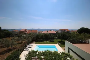 Spacious Villa in Zadar with Private Pool for 16