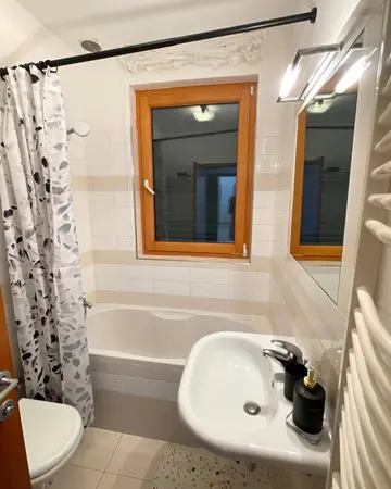 Spacious Villa in Zadar with Private Pool for 16