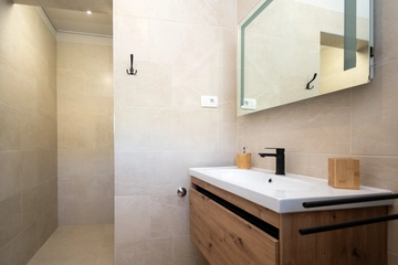 Stone Villa in Posedarje with Private Pool