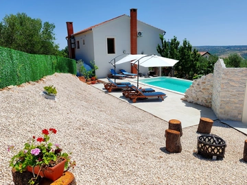 Stone Villa in Posedarje with Private Pool