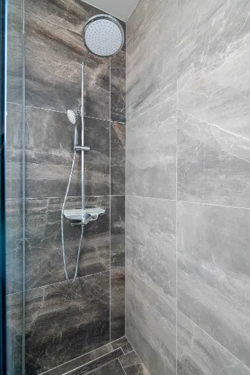 Sea-View 2-Bedroom Apartment for 5 in Pag