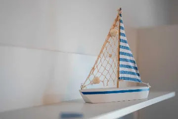 Sea-View 2-Bedroom Apartment for 5 in Pag