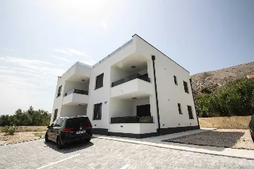 Pag Sea-View Apartment with Balcony for 5 Guests