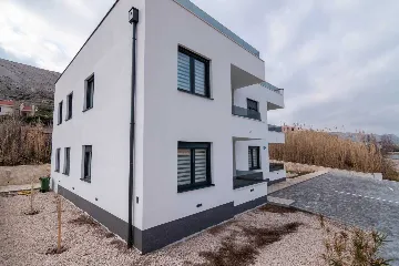 Pag Sea-View Apartment with Balcony for 5 Guests