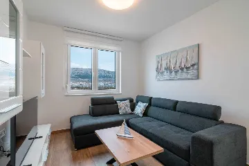 Pag Sea-View Apartment with Balcony for 5 Guests