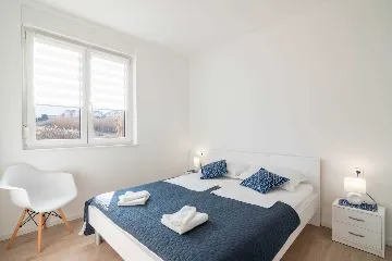 Pag Sea-View Apartment with Balcony for 5 Guests