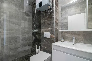 Pag Sea-View Apartment with Balcony for 5 Guests