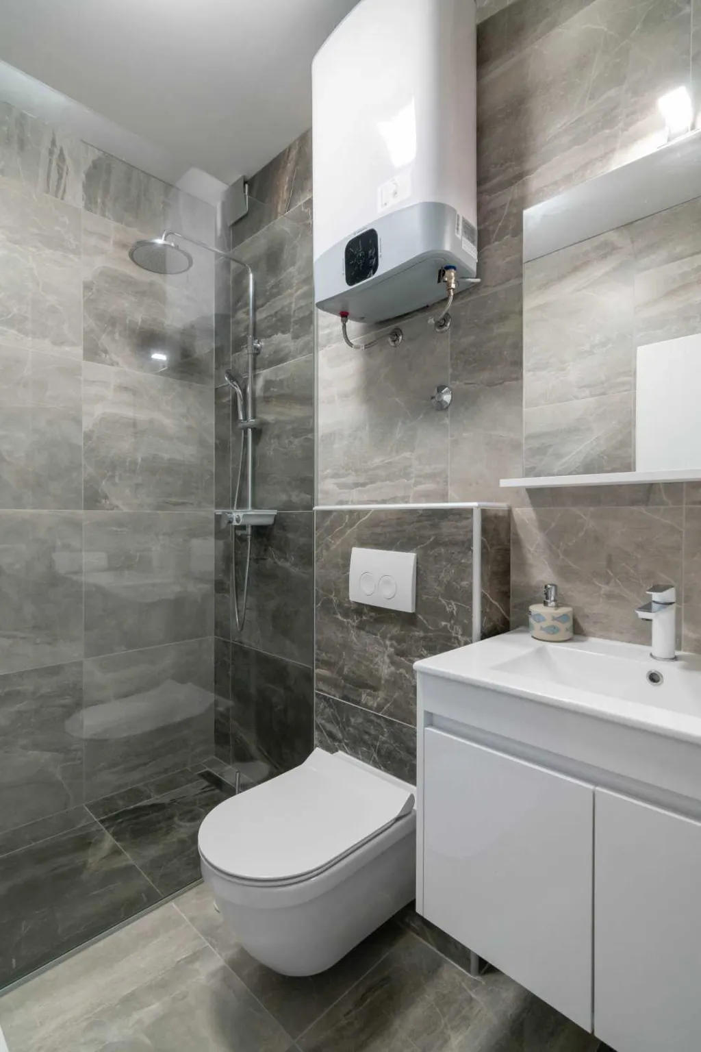 Pag Apartment with Sea View Balcony for 5