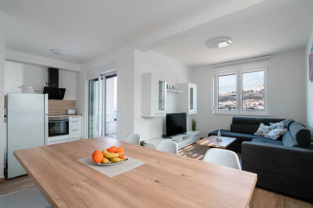 Pag Apartment with Sea View Balcony for 5