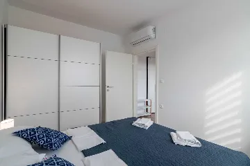 Pag Apartment with Sea View Balcony for 5