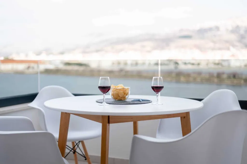 Pag Apartment with Sea View Balcony for 5