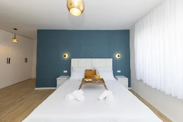 3-Bedroom Villa in Zaton with Heated Pool & Jacuzzi