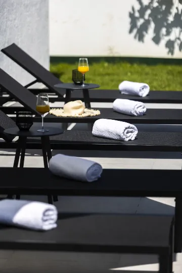 3-Bedroom Villa in Zaton with Heated Pool & Jacuzzi