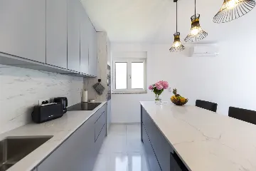 3-Bedroom Villa in Zaton with Heated Pool & Jacuzzi