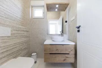 3-Bedroom Villa in Zaton with Heated Pool & Jacuzzi