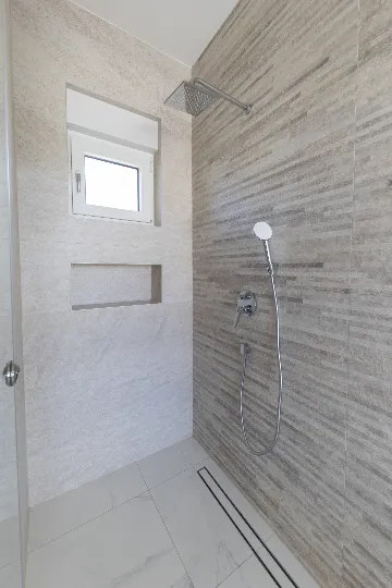 3-Bedroom Villa in Zaton with Heated Pool & Jacuzzi