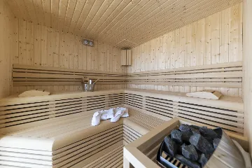 3-Bedroom Villa in Zaton with Heated Pool & Jacuzzi