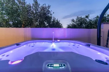 Family Villa with Heated Pool & Sauna in Sveti Filip i Jakov