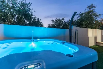 Family Villa with Heated Pool & Sauna in Sveti Filip i Jakov