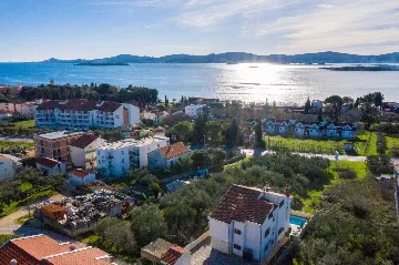 Family Villa with Heated Pool & Sauna in Sveti Filip i Jakov