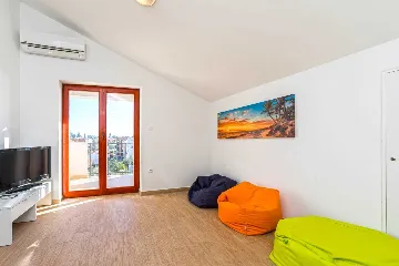 Family Villa with Heated Pool & Sauna in Sveti Filip i Jakov