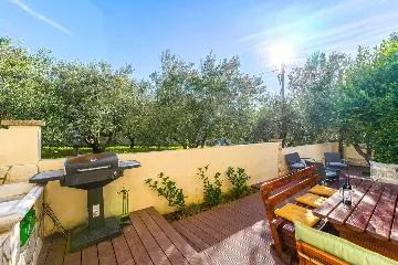 Family Villa with Heated Pool & Sauna in Sveti Filip i Jakov