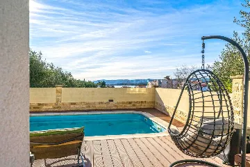 Family Villa with Heated Pool & Sauna in Sveti Filip i Jakov