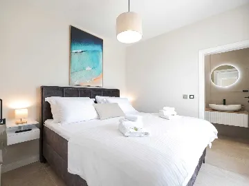 Villa in Privlaka for 8 with Heated Pool & Jacuzzi