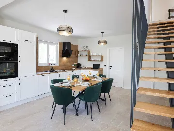 Villa in Privlaka for 8 with Heated Pool & Jacuzzi