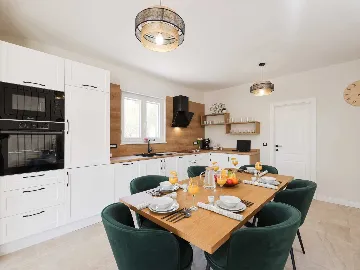 Villa in Privlaka for 8 with Heated Pool & Jacuzzi