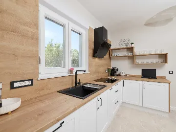 Villa in Privlaka for 8 with Heated Pool & Jacuzzi