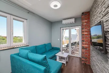 Privlaka Apartment with Private Jacuzzi & Sea View