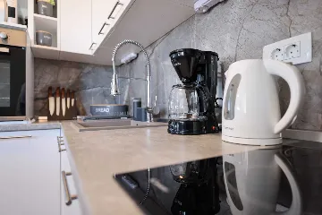 Privlaka Apartment with Private Jacuzzi & Sea View