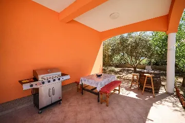 Privlaka Apartment with Private Jacuzzi & Sea View