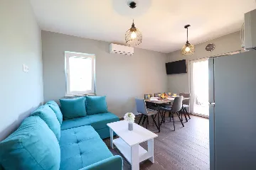 Privlaka 2-Bedroom Apartment for Up to 5