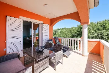 Privlaka 2-Bedroom Apartment for Up to 5