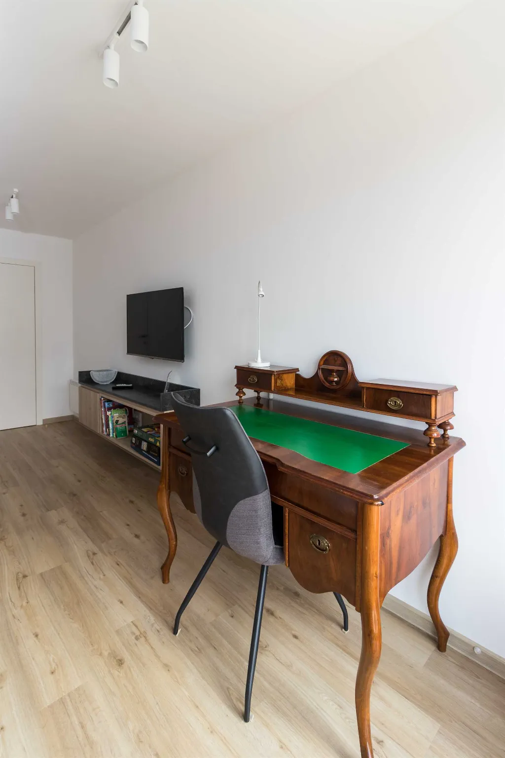 2-Bedroom Apartment in Ljubljana with Free Parking