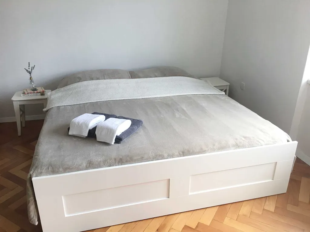 Ljubljana 2-Bedroom Apartment for up to 5