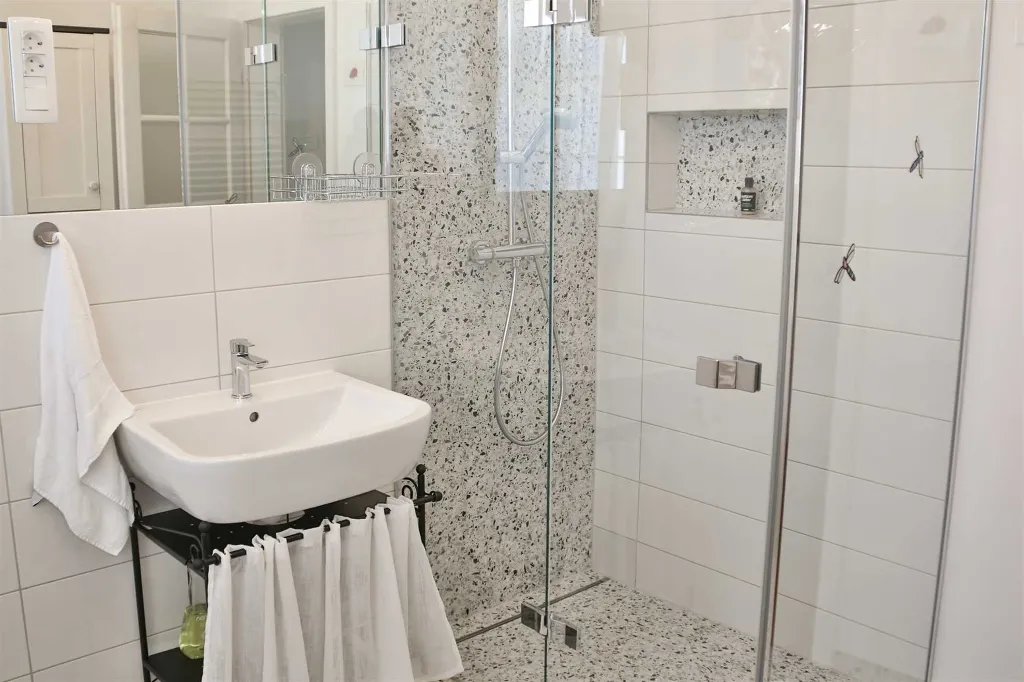 Ljubljana 2-Bedroom Apartment for up to 5