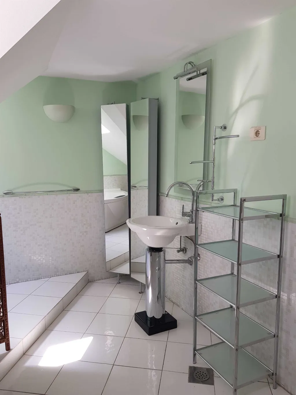 Two-Bedroom Apartment with River Views in Ljubljana